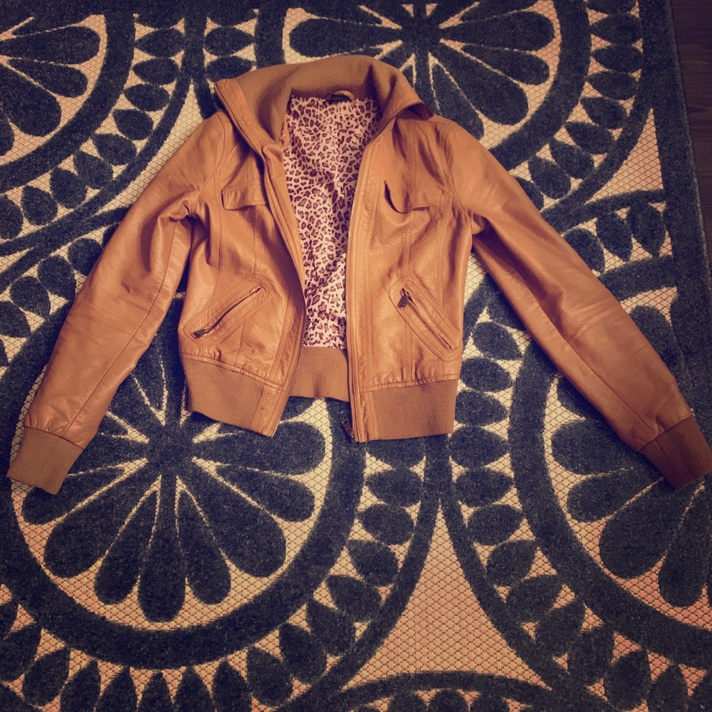 Brown Leather Fall Jacket!